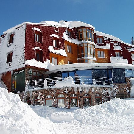 Hotel Nebojsa Яхорина Екстериор снимка